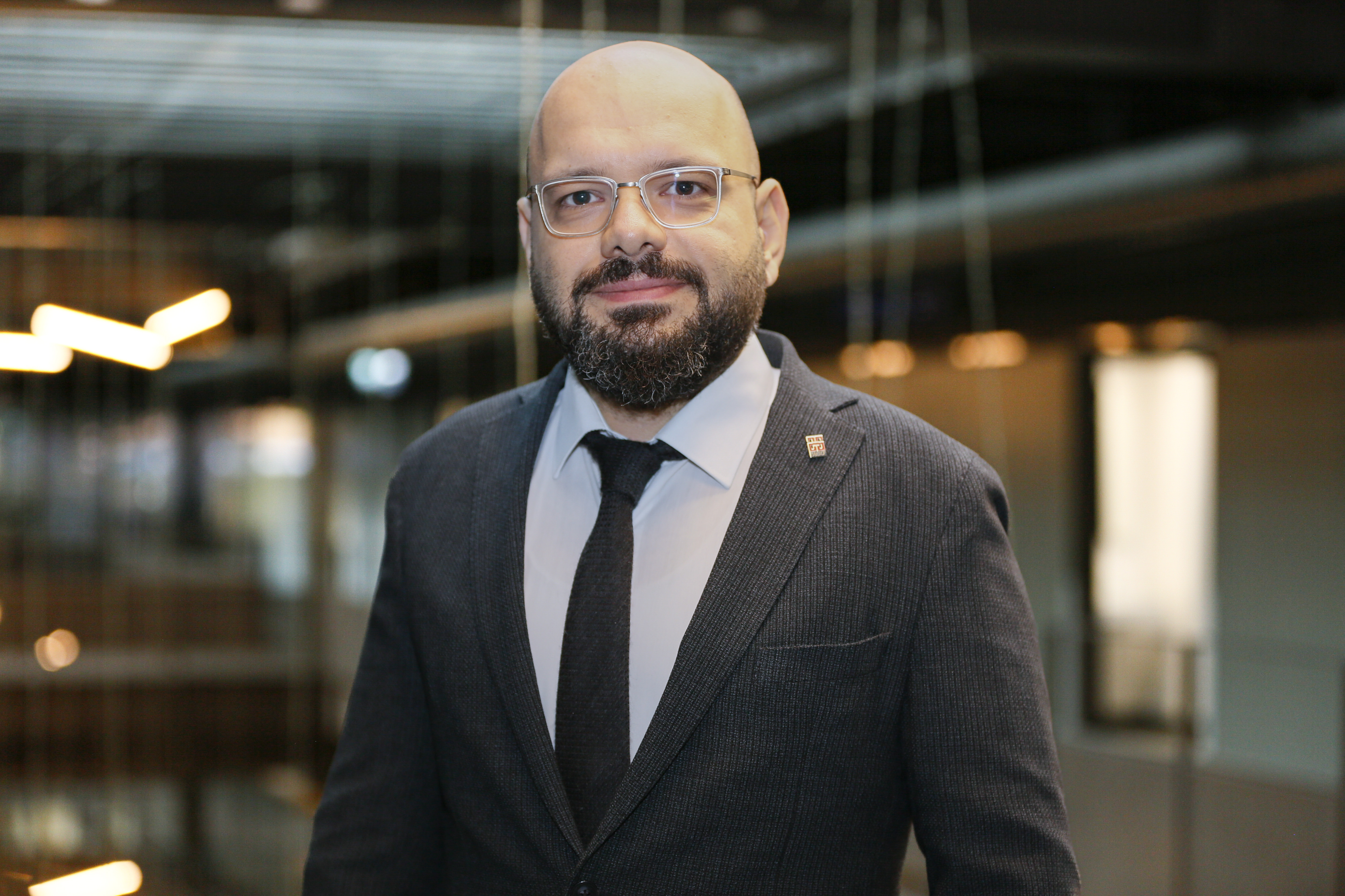 Prof. Dr. Evren  MUTLUGÜN